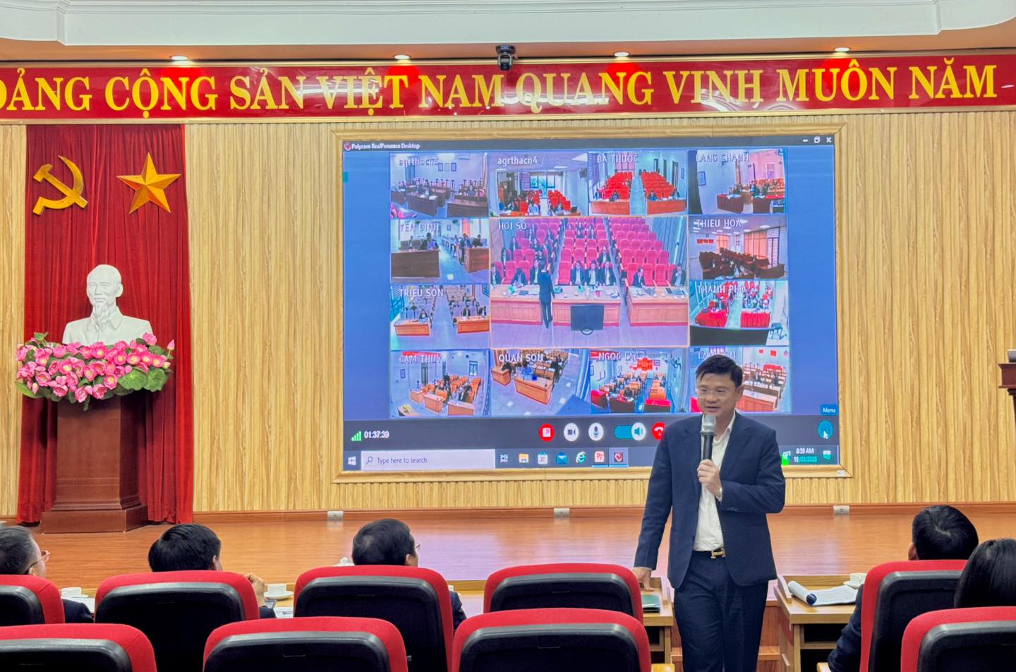 Agribank Chi nhánh tỉnh Thanh Hóa đã phối hợp cùng Công ty CP Bảo hiểm Ngân hàng Nông nghiệp (ABIC) - CN Thanh Hoá tổ chức buổi tập huấn chuyên sâu về sản phẩm Bảo An Tiết Kiệm