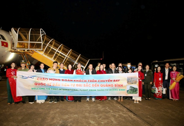 VietJet Air khai thác chuyến bay quốc tế giữa Quảng Bình và Đài Bắc. VietJet Air khai thác chuyến bay quốc tế giữa Quảng Bình và Đài Bắc.