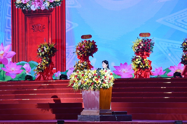 Đại biểu thanh niên phát biểu