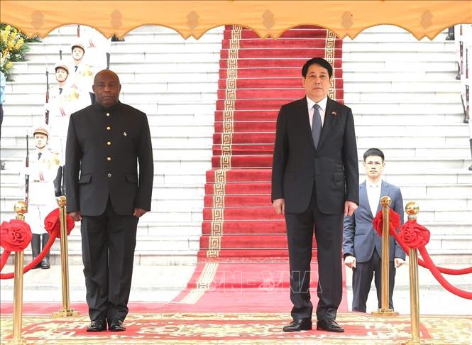 Chủ tịch nước Lương Cường chủ trì lễ đón chính thức Tổng thống Burundi Évariste Ndayishimiye