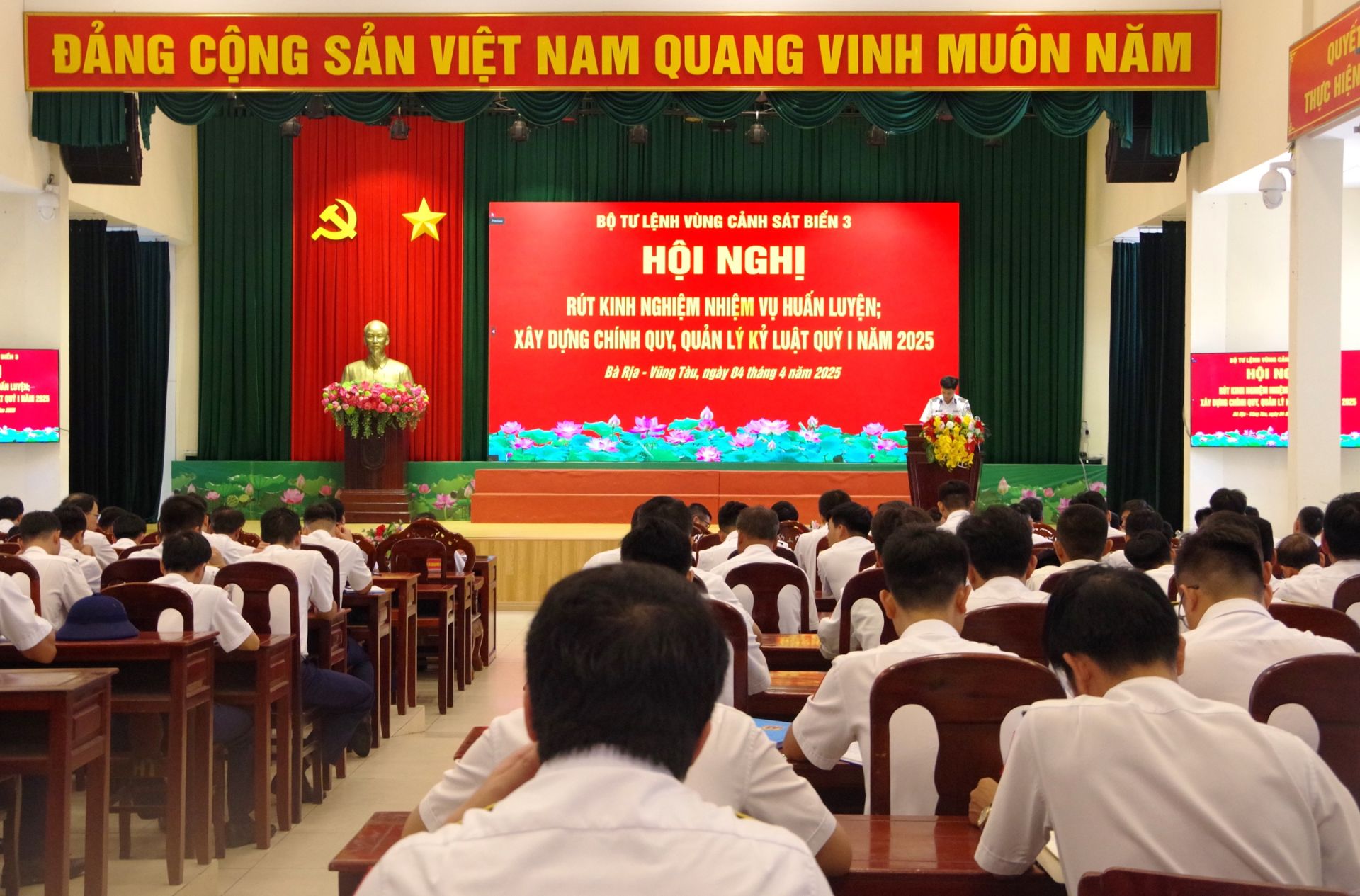 Bộ Tư lệnh Vùng Cảnh sát Biển 3 tăng cường huấn luyện và quản lý kỷ luật