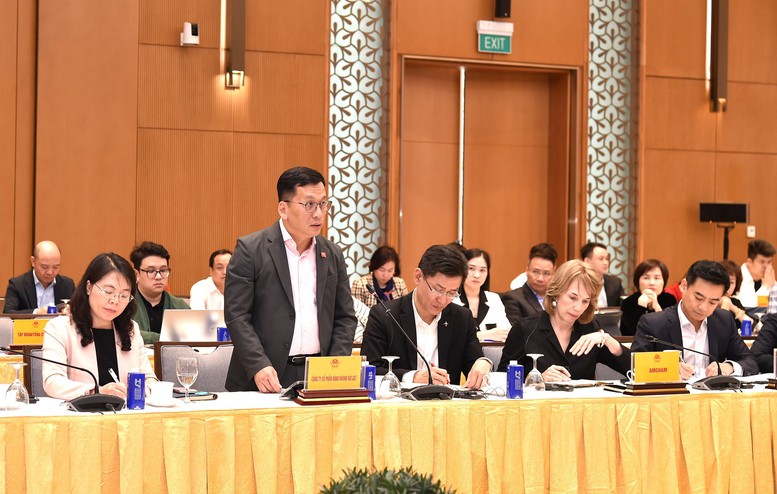 Ông Đinh Việt Phương, Tổng Giám đốc Vietjet (Tập đoàn SOVICO) cảm ơn Chính phủ đã dành sự quan tâm rất lớn, hỗ trợ doanh nghiệp trong quá trình hợp tác với thị trường Hoa Kỳ - Ảnh VGP/Trần Mạnh