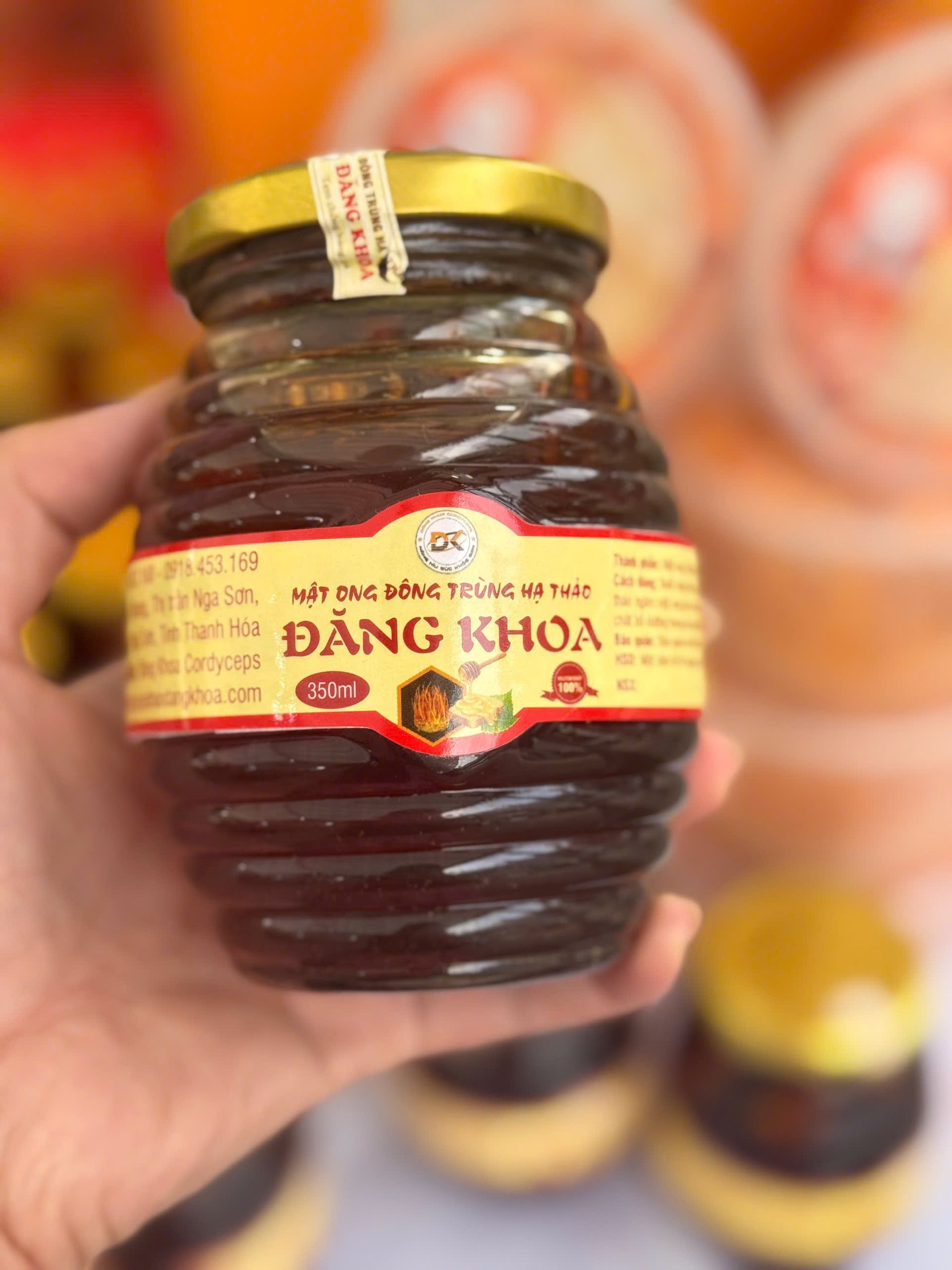 Sản phẩm mật ong đông trùng hạ thảo của công ty Đăng Khoa, huyện Nga Sơn, tỉnh Thanh Hóa Sản phẩm mật ong đông trùng hạ thảo của công ty Đăng Khoa, huyện Nga Sơn, tỉnh Thanh Hóa