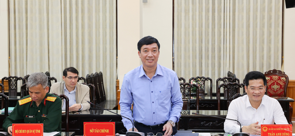Giám đốc Sở Tài chính Mai Văn Quyết phát biểu Giám đốc Sở Tài chính Mai Văn Quyết phát biểu