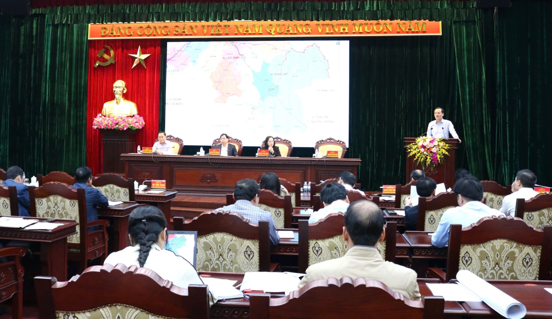 Quang cảnh hội nghị Quang cảnh hội nghị