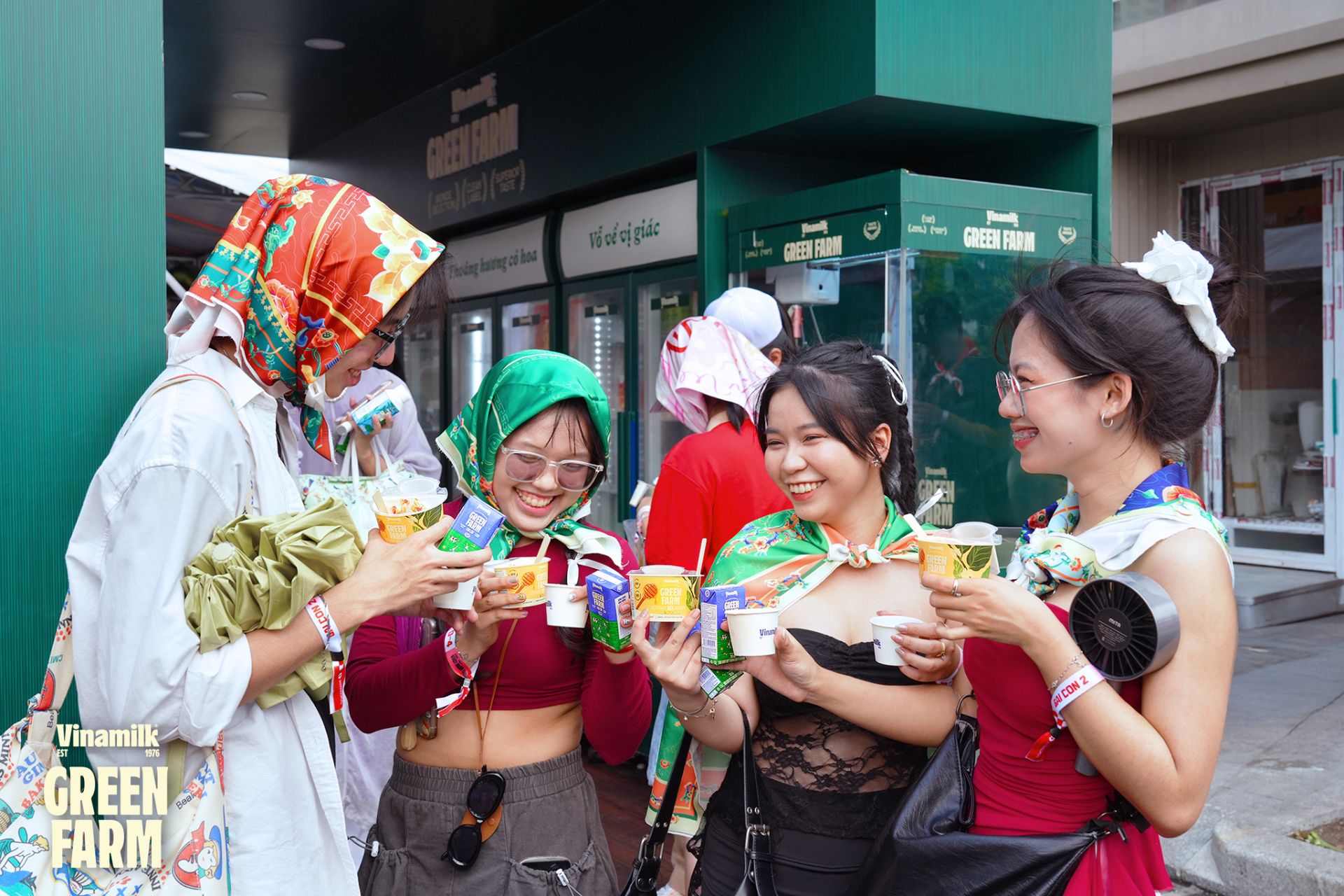 Không chỉ mang đến hình ảnh vui nhộn, trẻ trung, các sản phẩm Vinamilk cũng liên tục đổi mới, nâng cao chất lượng để đáp ứng nhu cầu ngày càng cá nhân hóa của người tiêu dùng.