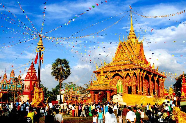 Nhân dịp Tết cổ truyền Chôl Chnăm Thmây, Thủ tướng Chính phủ Phạm Minh Chính đã gửi thư chúc mừng đồng bào, đồng chí và các vị chư tăng dân tộc Khmer Nhân dịp Tết cổ truyền Chôl Chnăm Thmây, Thủ tướng Chính phủ Phạm Minh Chính đã gửi thư chúc mừng đồng bào, đồng chí và các vị chư tăng dân tộc Khmer