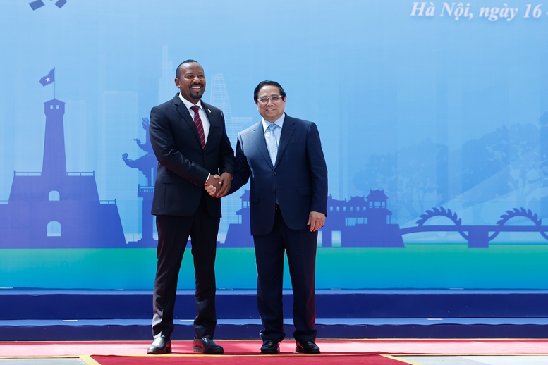 Thủ tướng Phạm Minh Chính đón Thủ tướng Ethiopia Abiy Ahmed Ali - Ảnh VGP/Nhật Bắc Thủ tướng Phạm Minh Chính đón Thủ tướng Ethiopia Abiy Ahmed Ali - Ảnh VGP/Nhật Bắc