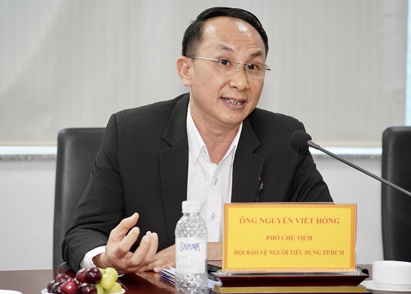Ông Nguyễn Viết Hồng- Phó Chủ tịch Hội Bảo vệ Người tiêu dùng TP. Hồ Chí Minh phát biểu.