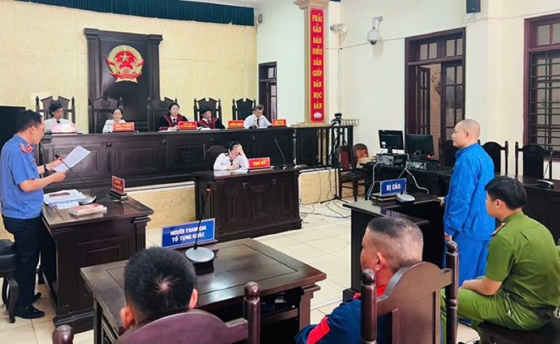 TAND tỉnh Quảng Bình mở phiên tòa xét xử Nguyễn Văn Huyên.