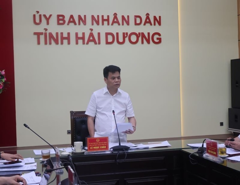 Chủ tịch UBND tỉnh Hải Dương Lê Ngọc Châu phát biểu tại cuộc họp