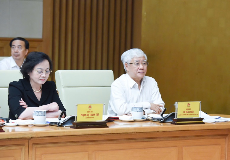 Chủ tịch Ủy ban Trung ương Mặt trận Tổ quốc Việt Nam Đỗ Văn Chiến, Phó Chủ tịch Hội đồng tham dự Phiên họp - Ảnh: VGP/Nhật Bắc Chủ tịch Ủy ban Trung ương Mặt trận Tổ quốc Việt Nam Đỗ Văn Chiến, Phó Chủ tịch Hội đồng tham dự Phiên họp - Ảnh: VGP/Nhật Bắc