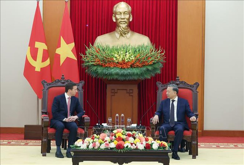 Tổng Bí thư khẳng định Đảng và Nhà nước Việt Nam rất quan tâm và tạo điều kiện thuận lợi cho các doanh nghiệp nước ngoài đầu tư vào Việt Nam, trong đó có các doanh nghiệp Hoa Kỳ - Ảnh: TTXVN