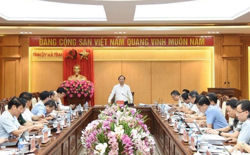 Nguyễn Duy Lâm - Bí thư Tỉnh ủy Hà Tĩnh, Trưởng ban Chỉ đạo số 1227 chủ trì cuộc họp. Nguyễn Duy Lâm - Bí thư Tỉnh ủy Hà Tĩnh, Trưởng ban Chỉ đạo số 1227 chủ trì cuộc họp.