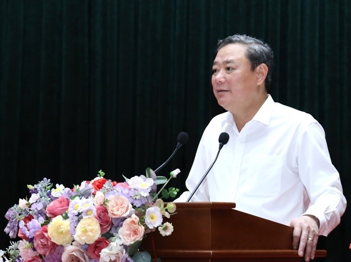 Bí thư Thành ủy, Chủ tịch HĐND TP Thanh Hóa Lê Anh Xuân phát biểu kết luận hội nghị.