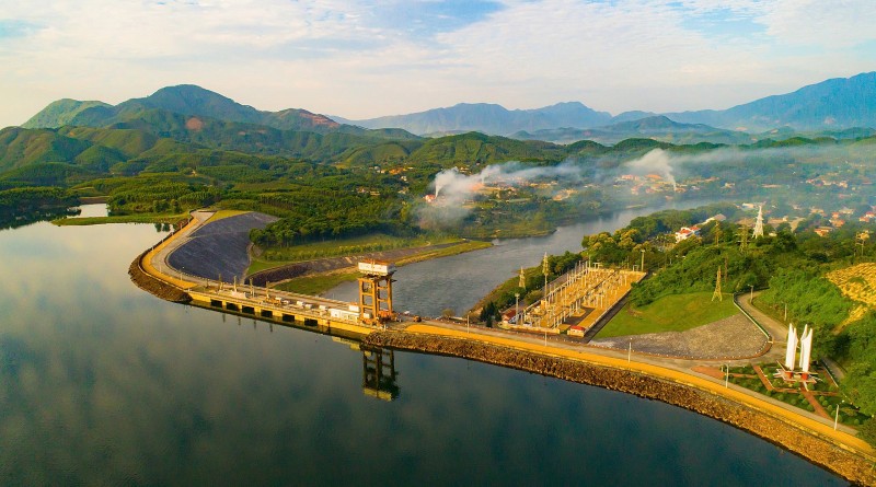 Lúc 22 giờ 45 phút ngày 10/4/2025, Nhà máy Thủy điện Thác Bà đã ghi nhận sản lượng điện sản xuất lũy kế đạt 20 tỷ kWh sau 55 năm vận hành Lúc 22 giờ 45 phút ngày 10/4/2025, Nhà máy Thủy điện Thác Bà đã ghi nhận sản lượng điện sản xuất lũy kế đạt 20 tỷ kWh sau 55 năm vận hành