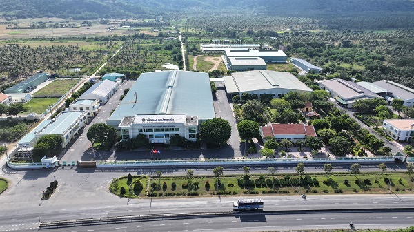 Nhà máy nước giải khát cao cấp Yến sào- SANEST- Công ty Yến sào Khánh Hòa tại Cam Thịnh, TP. Cam Ranh