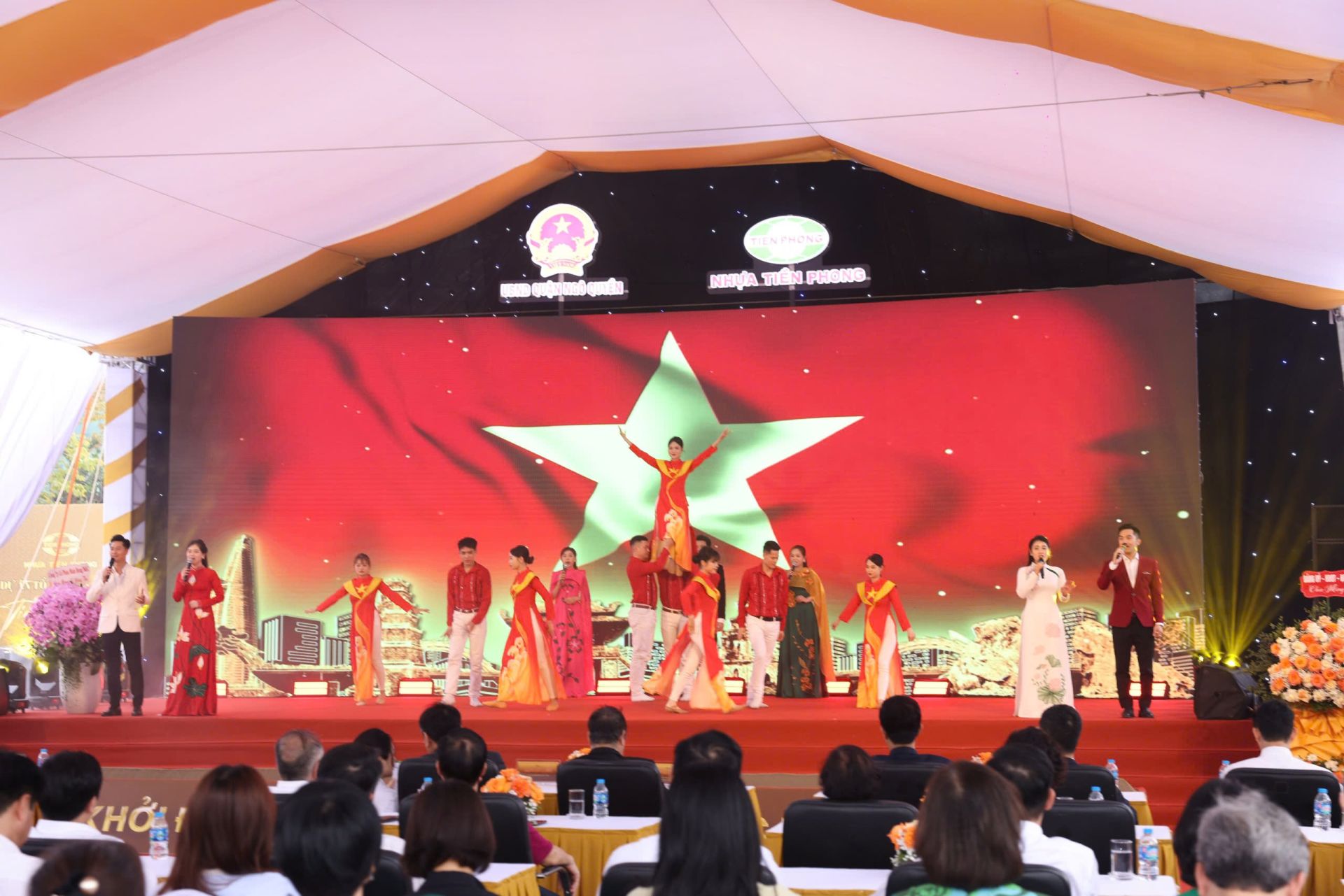 Chương trình văn nghệ chào mừng Chương trình văn nghệ chào mừng
