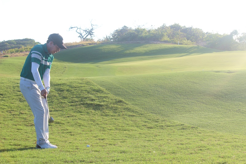 VĐV Phạm Văn Hiến, Chủ tịch Hội Golf tỉnh Bà Rịa – Vũng Tàu tham gia thi đấu