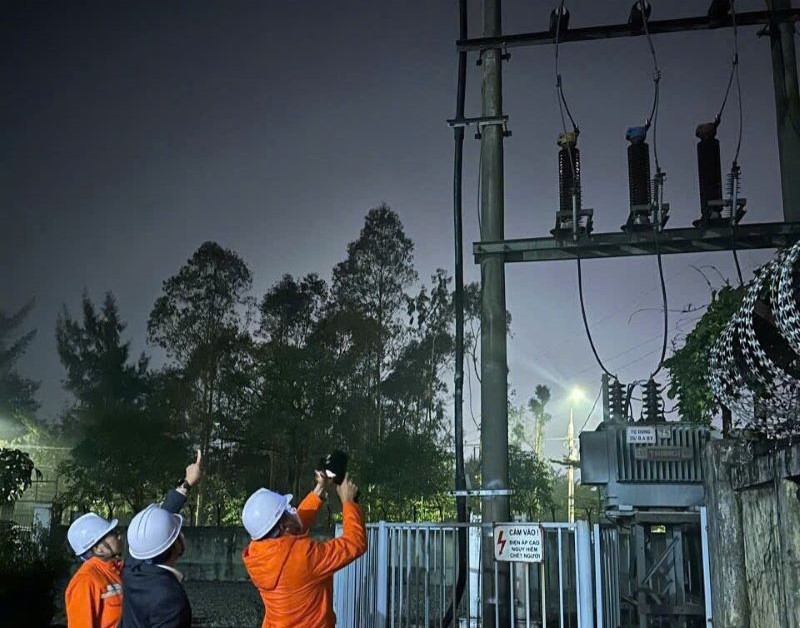 Thường xuyên tiến hành kiểm tra nhiệt độ trong các giờ cao điểm.