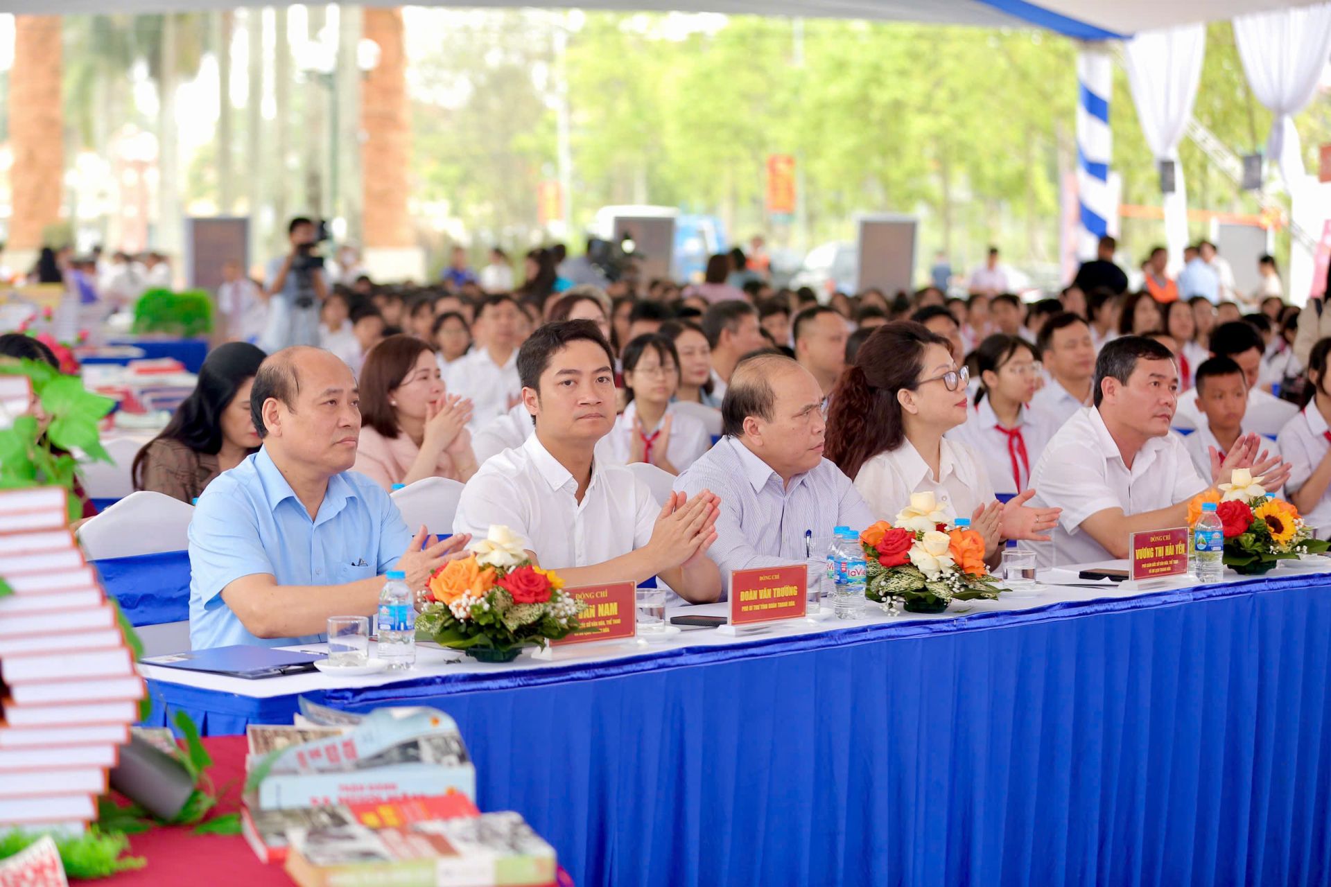 Các đại biểu tham dự lễ phát động Các đại biểu tham dự lễ phát động