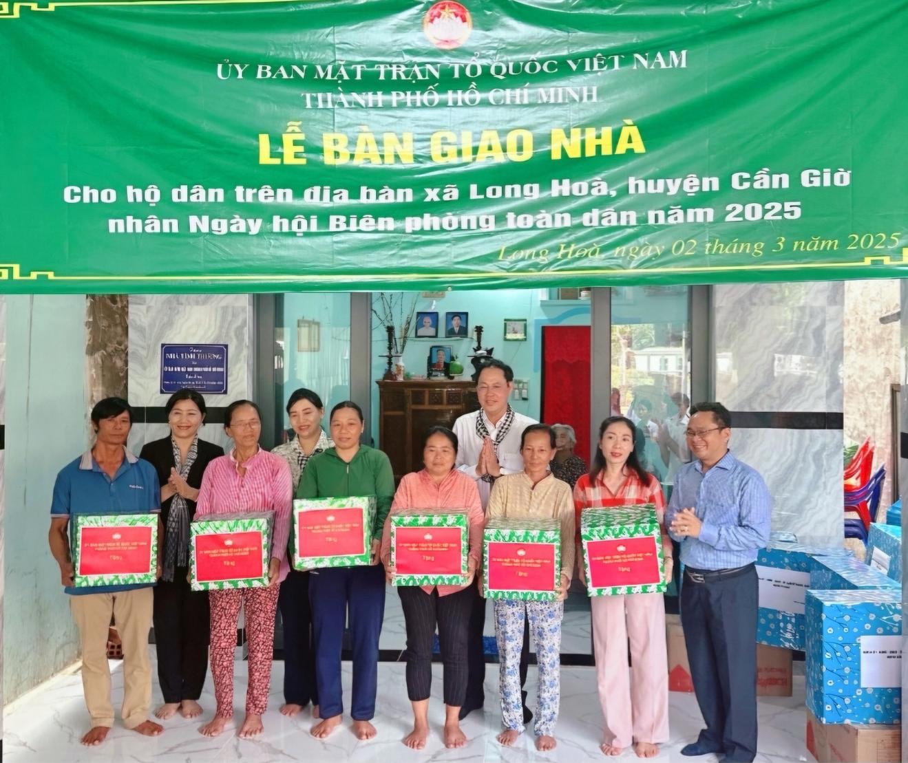 Ủy ban MTTQ Việt Nam TP. Hồ Chí Minh trao nhà tại huyện Cần Giờ Ủy ban MTTQ Việt Nam TP. Hồ Chí Minh trao nhà tại huyện Cần Giờ