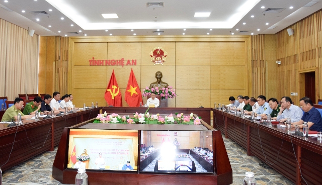Quang cảnh hội nghị tại điểm cầu Nghệ An. Quang cảnh hội nghị tại điểm cầu Nghệ An.