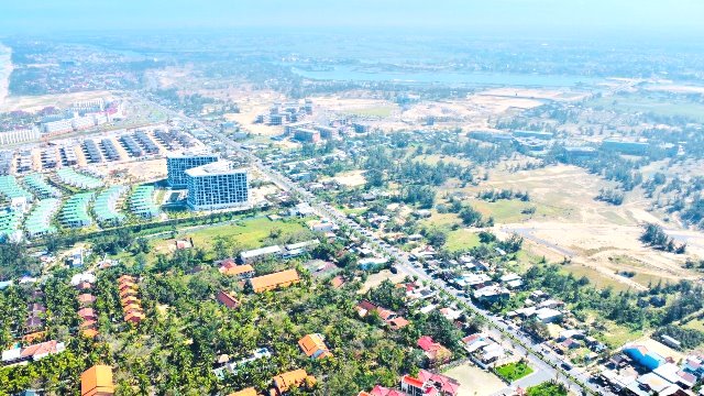 Theo nội dung đồ án, hướng tuyến kết nối với tuyến LRT của Đà Nẵng tại đường Trường Sa, vào Hội An đi dọc theo trục ĐT603B (trên dải phân cách giữa), điểm kết thúc tại khu vực nút giao ĐT603B và đường Hai Bà Trưng.