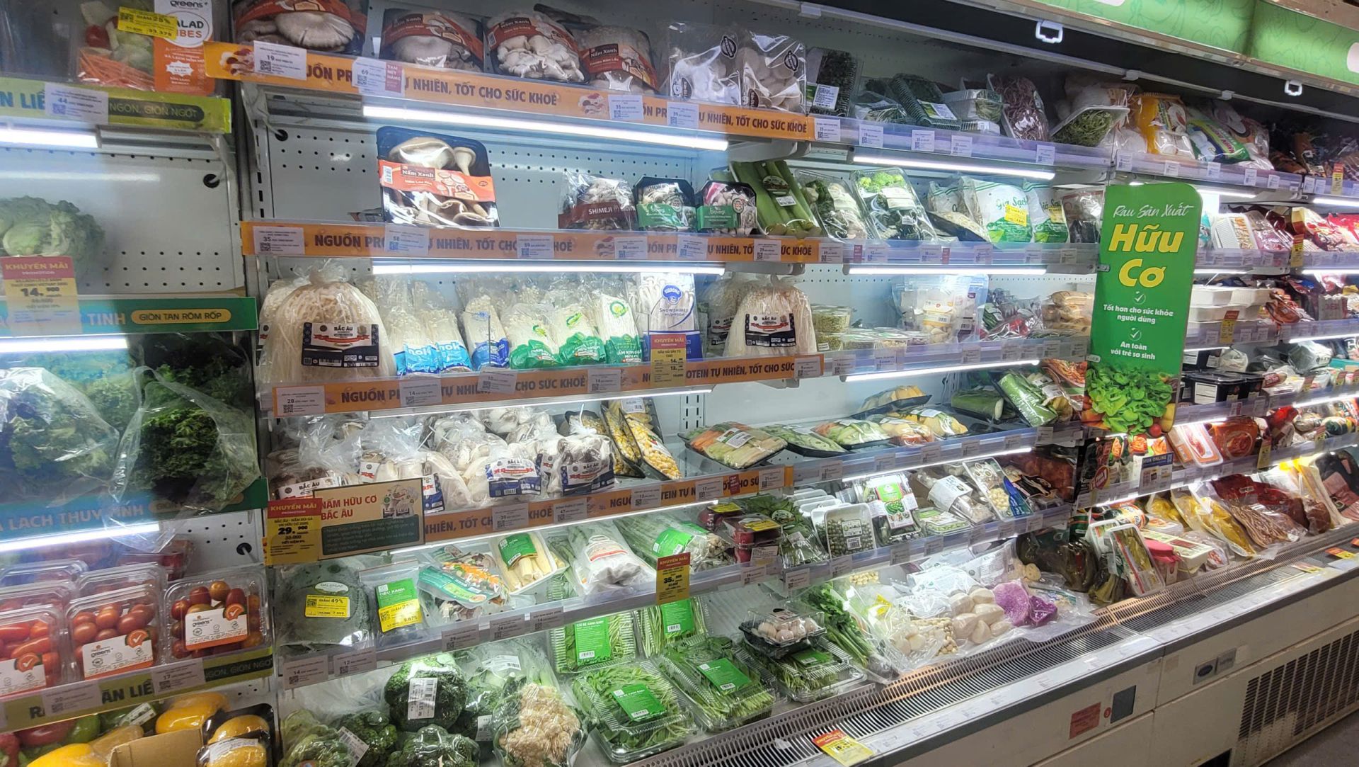 Thực phẩm có nhãn mác, chứng nhận từ các cơ quan chức năng như VietGAP, GlobalGAP, OCOP sẽ đáng tin cậy hơn