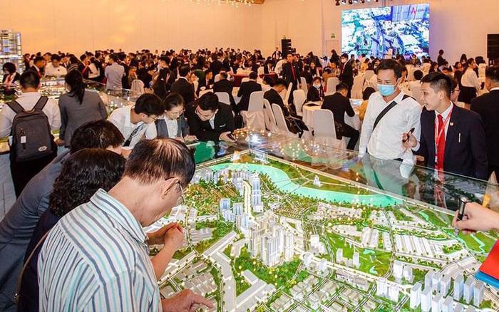 89% lực lượng môi giới BĐS hiện nay chưa có chứng chỉ hành nghề hoặc chứng chỉ đã hết hiệu lực. 89% lực lượng môi giới BĐS hiện nay chưa có chứng chỉ hành nghề hoặc chứng chỉ đã hết hiệu lực.
