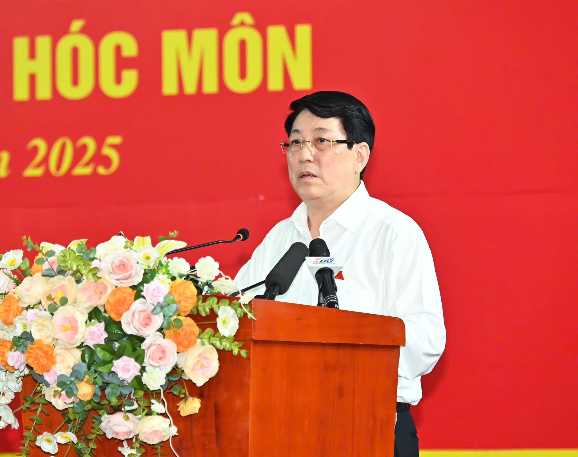 Chủ tịch nước Lương Cường phát biểu tại buổi tiếp xúc cử tri huyện Củ Chi, Hóc Môn Chủ tịch nước Lương Cường phát biểu tại buổi tiếp xúc cử tri huyện Củ Chi, Hóc Môn