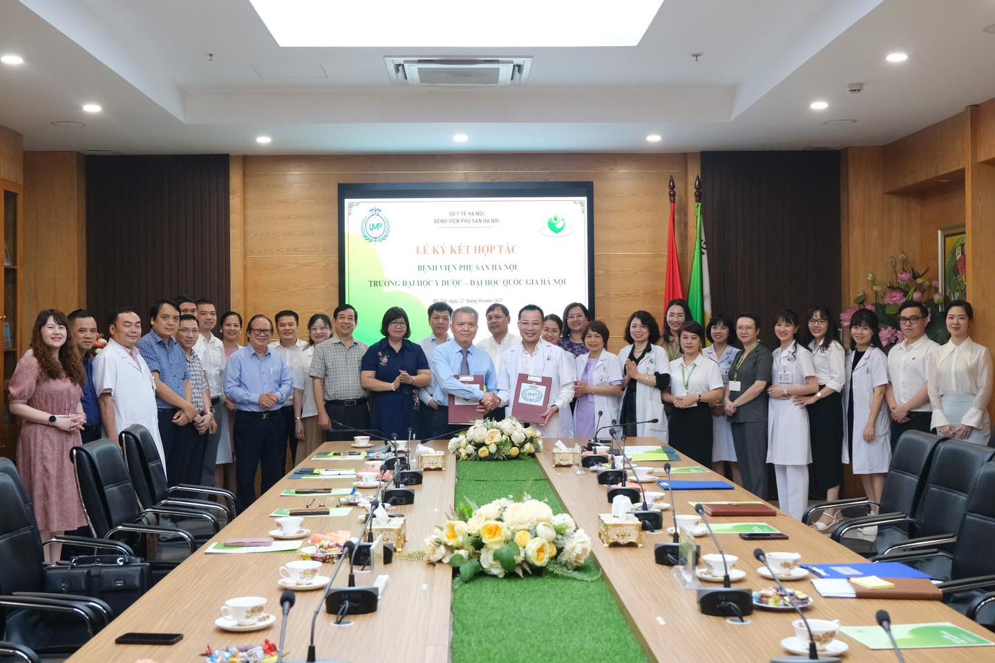 Lễ ký kết hợp tác giữa Bệnh viện Phụ Sản Hà Nội và Trường Đại học Y Dược – Đại học Quốc gia Hà Nội: Gắn kết đào tạo, phát triển nguồn lực y tế chất lượng cao