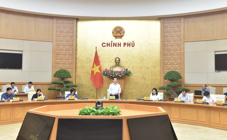Phó Thủ tướng giao Văn phòng Chính phủ khẩn trương dự thảo văn bản kết luận cuộc họp, Bộ VHTT&DL khẩn trương tiếp thu để hoàn thiện dự thảo Nghị định, sớm trình Chính phủ xem xét, ban hành - Ảnh: VGP/Giang Thanh Phó Thủ tướng giao Văn phòng Chính phủ khẩn trương dự thảo văn bản kết luận cuộc họp, Bộ VHTT&DL khẩn trương tiếp thu để hoàn thiện dự thảo Nghị định, sớm trình Chính phủ xem xét, ban hành - Ảnh: VGP/Giang Thanh