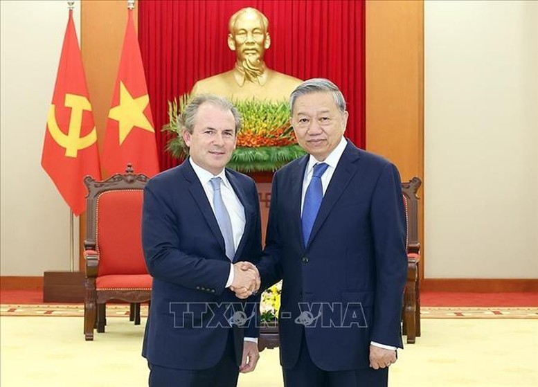 Tổng Bí thư Tô Lâm đã tiếp ông Daniel Rosen, Giám đốc điều hành Tập đoàn Rosen Partners - Ảnh: TTXVN Tổng Bí thư Tô Lâm đã tiếp ông Daniel Rosen, Giám đốc điều hành Tập đoàn Rosen Partners - Ảnh: TTXVN