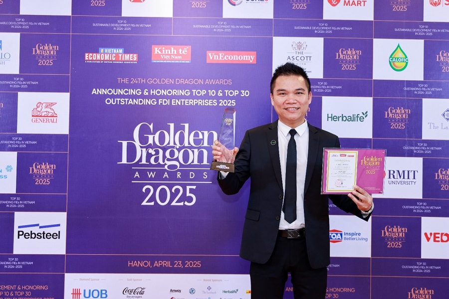 Ông Nguyễn Thành Đạt - Giám đốc Truyền thông Herbalife Việt Nam & Campuchia tại sự kiện Giải thưởng Rồng Vàng 2025