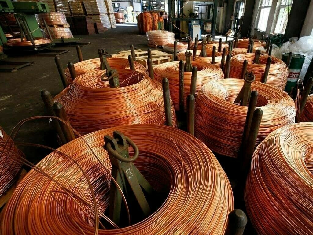 Giá kim loại đồng ngày 24/4: Lập đỉnh ba tuần nhờ kỳ vọng cắt giảm thuế quan.