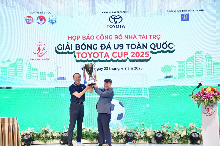Họp báo công bố nhà tài trợ chính Giải bóng đá U9 toàn quốc Toyota Cup 2025
