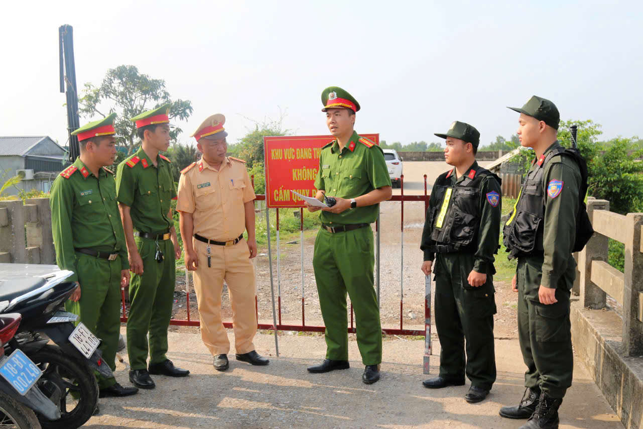 Lực lượng chức năng Lực lượng chức năng