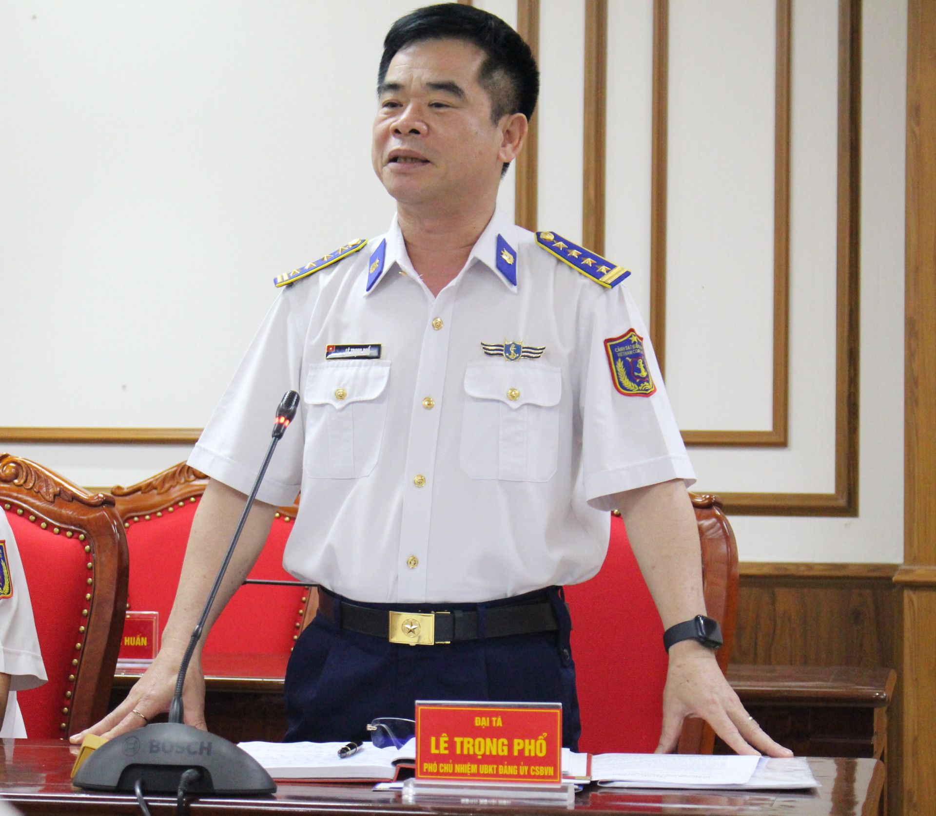 Đại tá Lê Trọng Phổ, Phó chủ nhiệm UBKT Đảng ủy Cảnh sát biển Việt Nam, phát biểu tại hội nghị.