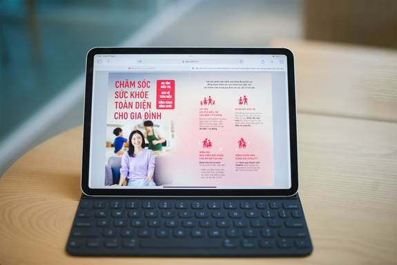 AIA Việt Nam cũng cho ra mắt sản phẩm bảo hiểm sức khỏe Bùng Gia Lực, một giải pháp bảo hiểm toàn diện, hướng đến việc chăm sóc sức khỏe cho cả gia đình, đáp ứng nhu cầu ngày càng cao của khách hàng AIA Việt Nam cũng cho ra mắt sản phẩm bảo hiểm sức khỏe Bùng Gia Lực, một giải pháp bảo hiểm toàn diện, hướng đến việc chăm sóc sức khỏe cho cả gia đình, đáp ứng nhu cầu ngày càng cao của khách hàng