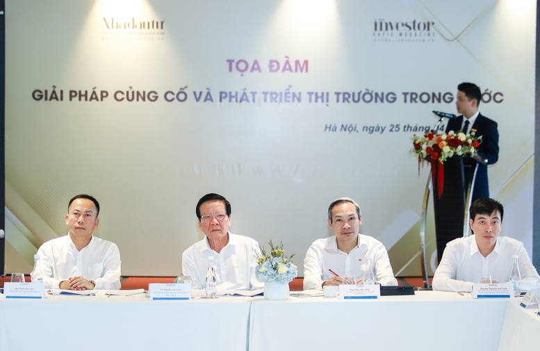 Các chuyên gia nhận định tiêu dùng nội địa chính là "chìa khóa" để Việt Nam đạt mục tiêu tăng trưởng GDP ít nhất 8% trong năm tới - Ảnh: VGP/HT
