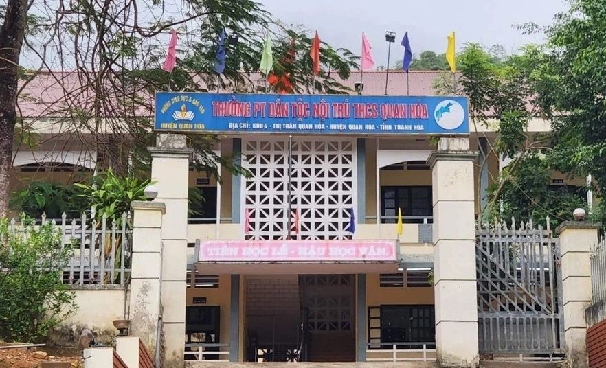 Trường Phổ thông dân tộc nội trú, Trung học cơ sở Quan Hóa, một trong các trường có vi phạm về tổ chức bữa ăn cho học sinh nội trú. Trường Phổ thông dân tộc nội trú, Trung học cơ sở Quan Hóa, một trong các trường có vi phạm về tổ chức bữa ăn cho học sinh nội trú.