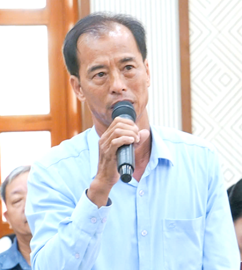 Ông Phan Văn Phước (xã Hòa Tiến, huyện Hòa Vang, TP Đà Nẵng) đề nghị xử lý mạnh tay, xử lý tận gốc vấn nạn thuốc giả, sửa giả. Ông Phan Văn Phước (xã Hòa Tiến, huyện Hòa Vang, TP Đà Nẵng) đề nghị xử lý mạnh tay, xử lý tận gốc vấn nạn thuốc giả, sửa giả.