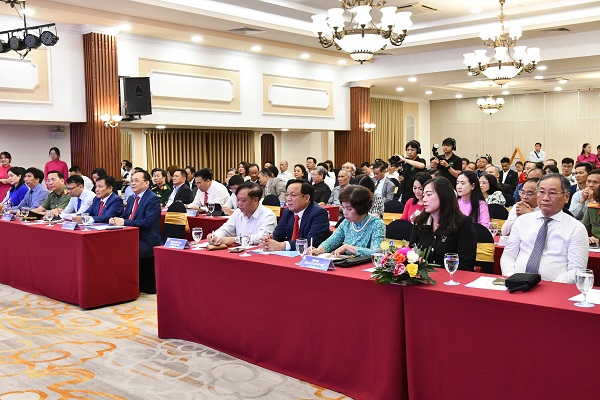 Quang cảnh phiên chính thức chiều 25/4/2025