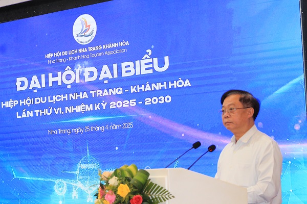 Ông Phạm Văn Thủy- Phó Cục trưởng Cục Du lịch Quốc gia Việt Nam phát biểu (TMH)