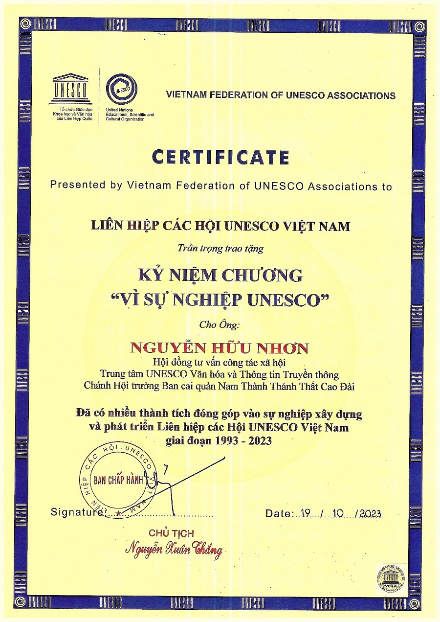 Những cống hiến không ngừng nghỉ của ông Nguyễn Hữu Nhơn đã được các cấp chính quyền và tổ chức trong nước, quốc tế ghi nhận bằng nhiều danh hiệu cao quý. Những cống hiến không ngừng nghỉ của ông Nguyễn Hữu Nhơn đã được các cấp chính quyền và tổ chức trong nước, quốc tế ghi nhận bằng nhiều danh hiệu cao quý.