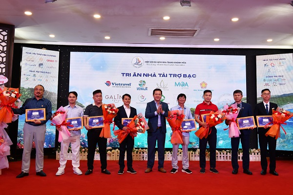 Hiệp hội tri ân nhà tài trợ Bạc