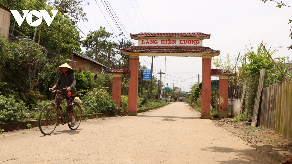 Làng Hiền Lương, xã Hiền Thành, huyện Vĩnh Linh, tỉnh Quảng Trị Làng Hiền Lương, xã Hiền Thành, huyện Vĩnh Linh, tỉnh Quảng Trị