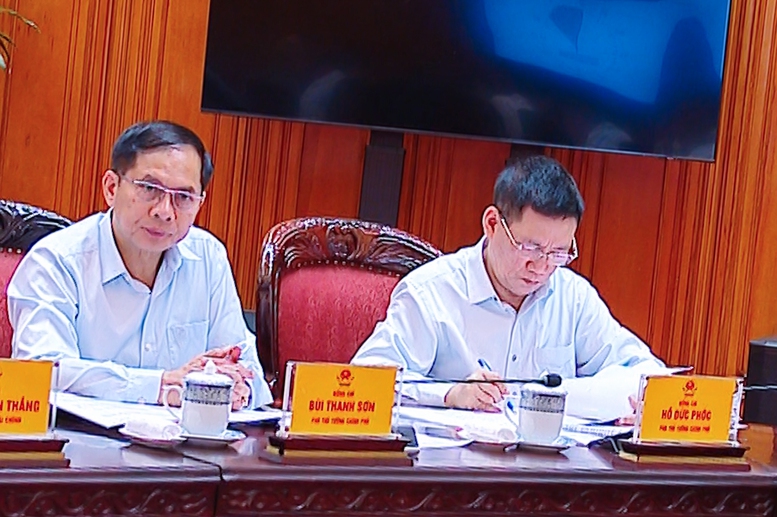 Phó Thủ tướng Bùi Thanh Sơn, Hồ Đức Phớc dự và phát biểu tại phiên họp - Ảnh: VGP/Nhật Bắc