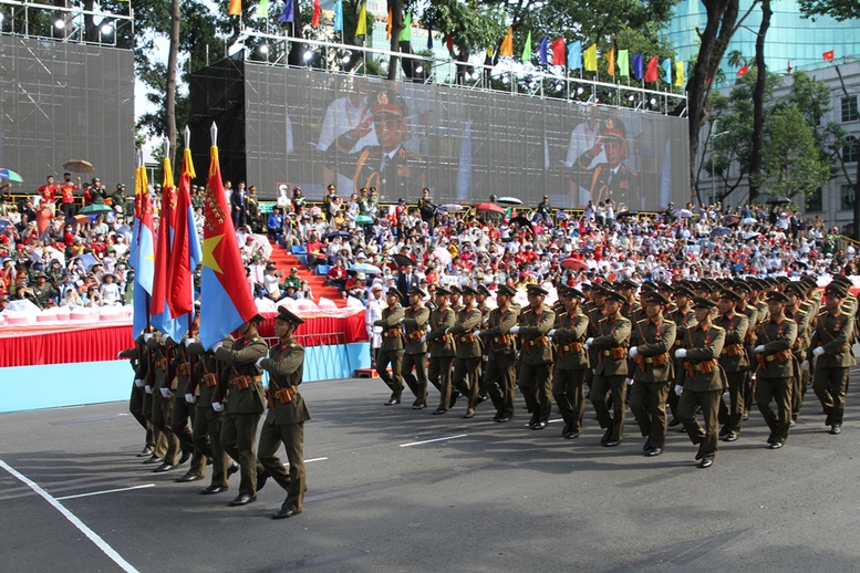 Khối sĩ quan đại diện 5 cánh quân